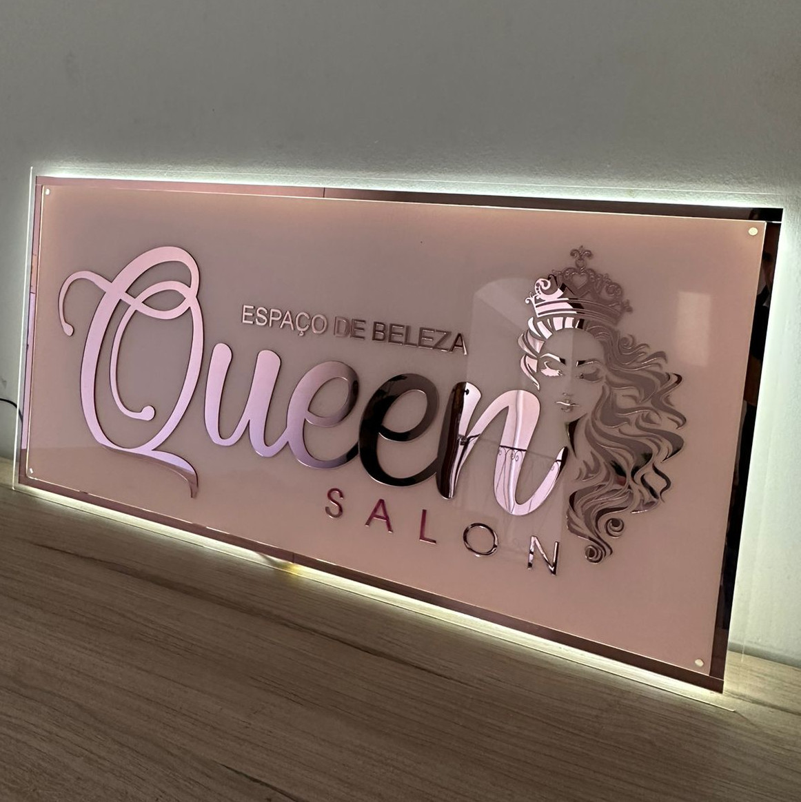 Placa de acrílico pendente para salão de beleza, nome personalizado, luz  led neon, arte de manicure, salão de beleza - AliExpress